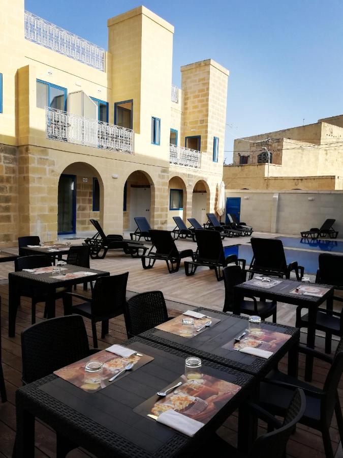 Fiftyfour West Boutique Living Bed & Breakfast Għarb Dış mekan fotoğraf