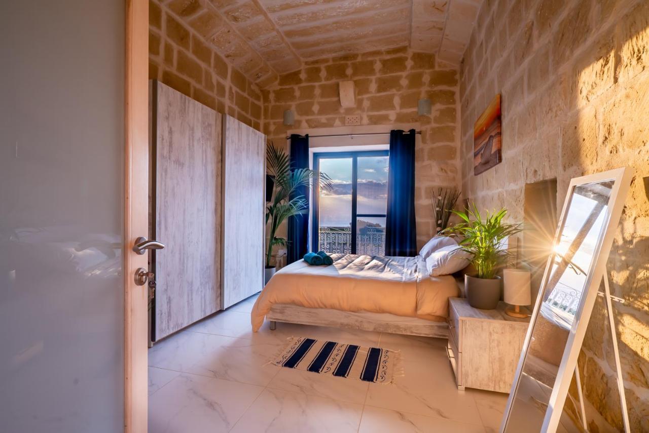 Fiftyfour West Boutique Living Bed & Breakfast Għarb Dış mekan fotoğraf