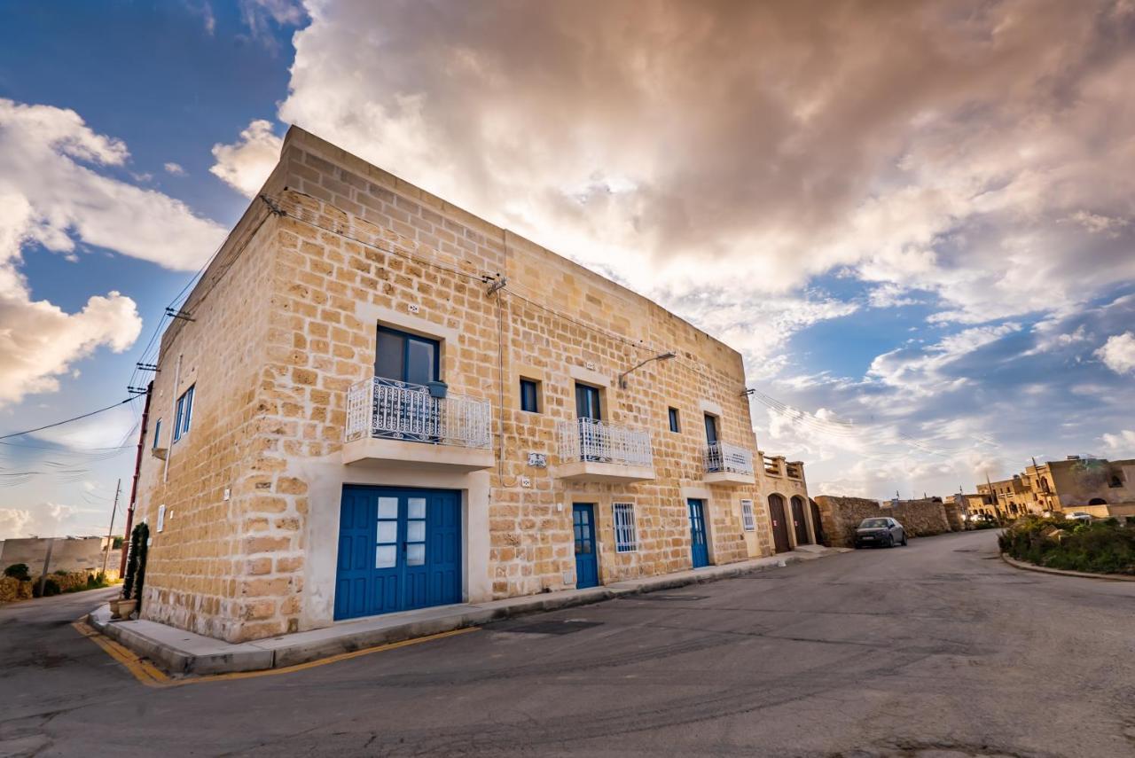 Fiftyfour West Boutique Living Bed & Breakfast Għarb Dış mekan fotoğraf