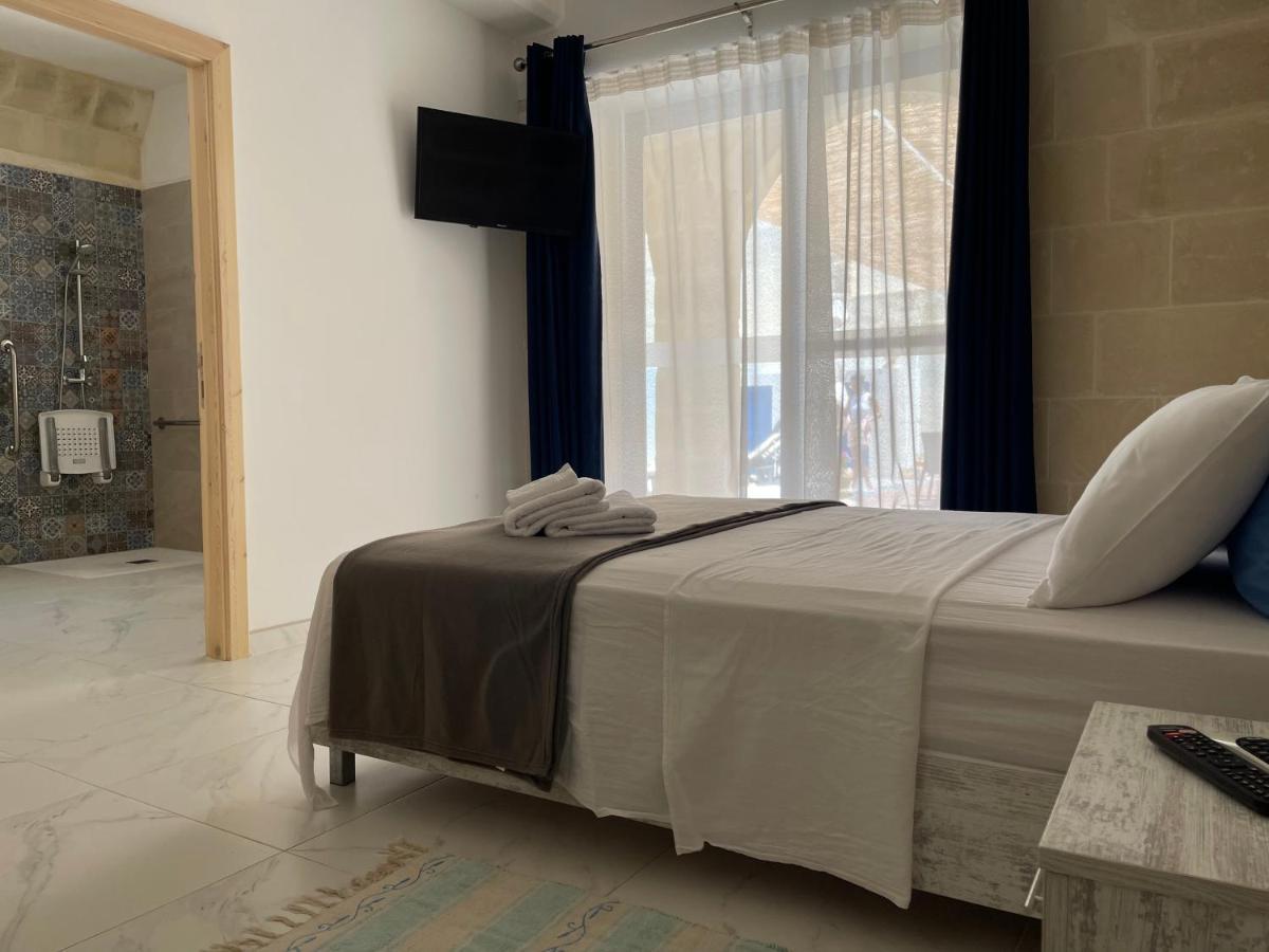 Fiftyfour West Boutique Living Bed & Breakfast Għarb Dış mekan fotoğraf