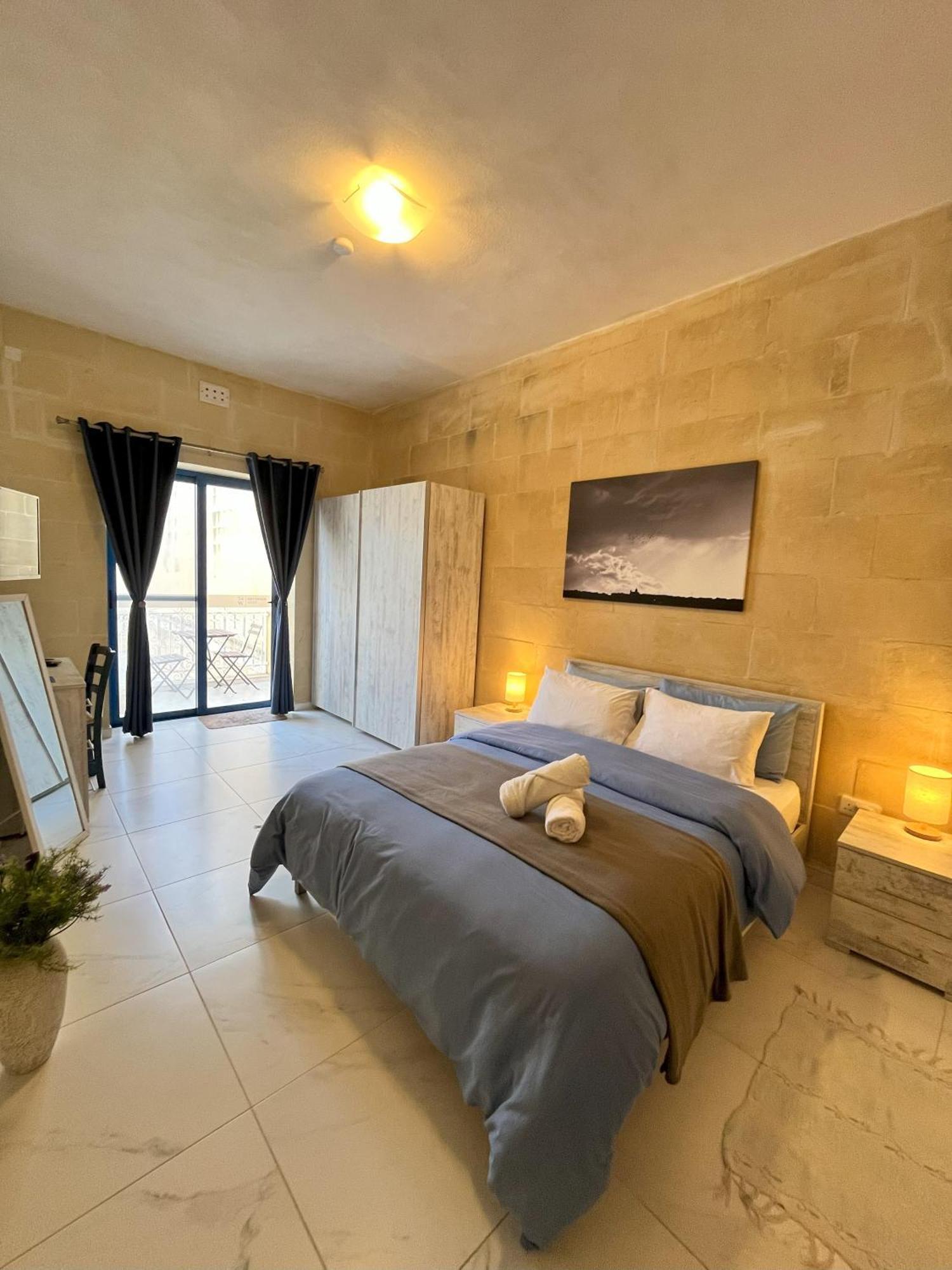 Fiftyfour West Boutique Living Bed & Breakfast Għarb Dış mekan fotoğraf